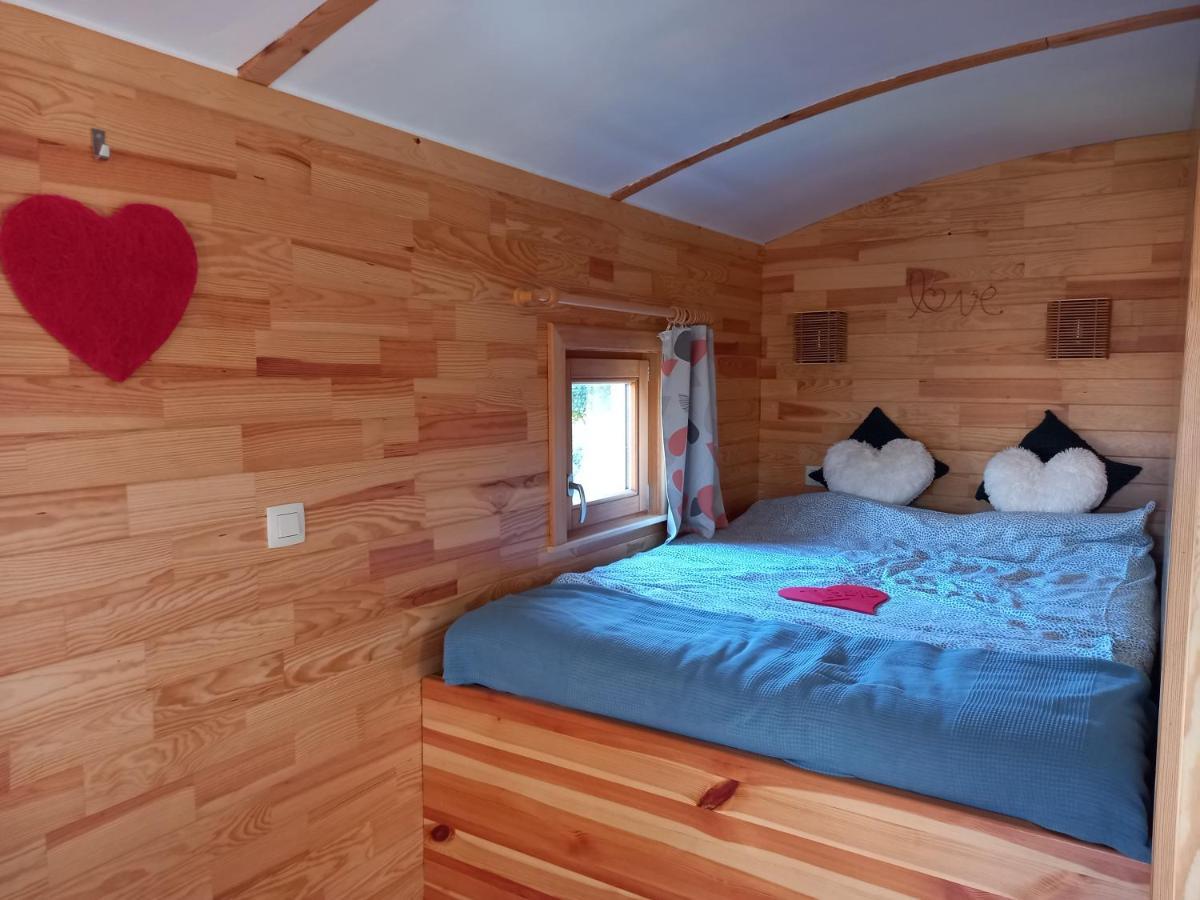 Camping Des Saules Jurbise Exterior photo